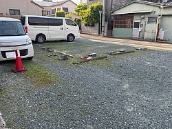 第一駐車場(店の横)